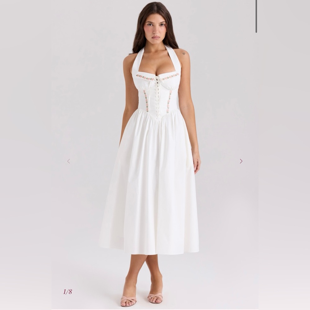 House of CB EMILIA
White Cotton Halter Neck Midi Dress